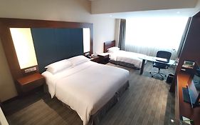 上海浦東假日酒店